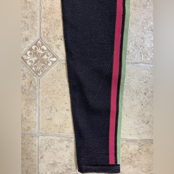 Women’s Fabletics High-Waisted Seamless Stripe Leggings Size XS NWT - Picture 6 of 8